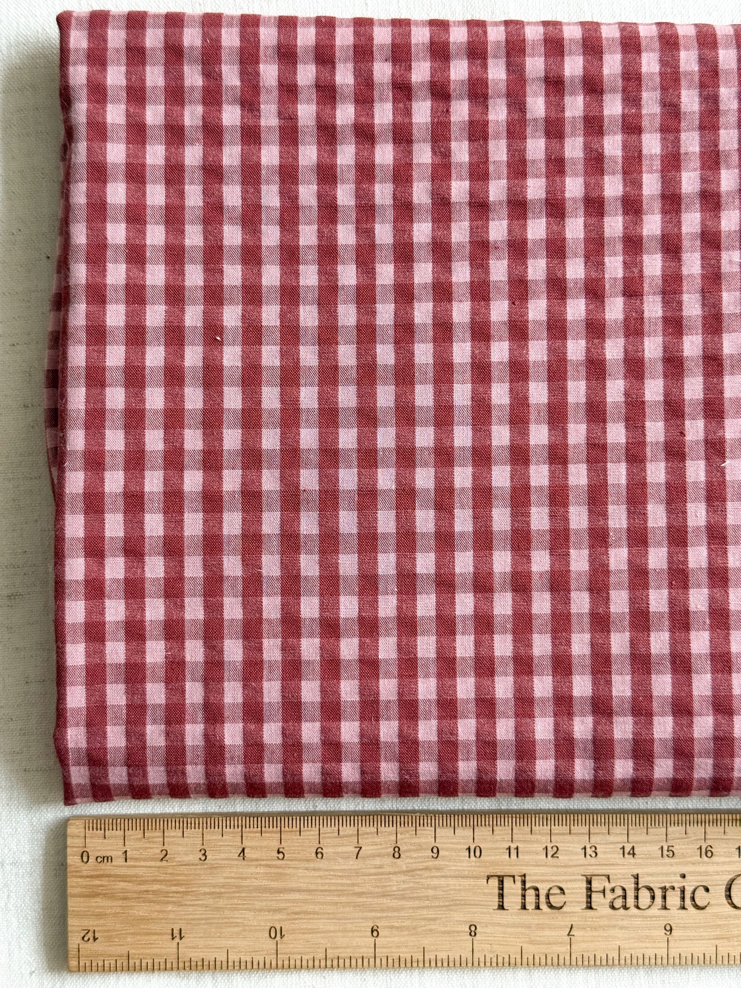Cotton Seersucker Fabric - Gingham - Cocoa / Rose