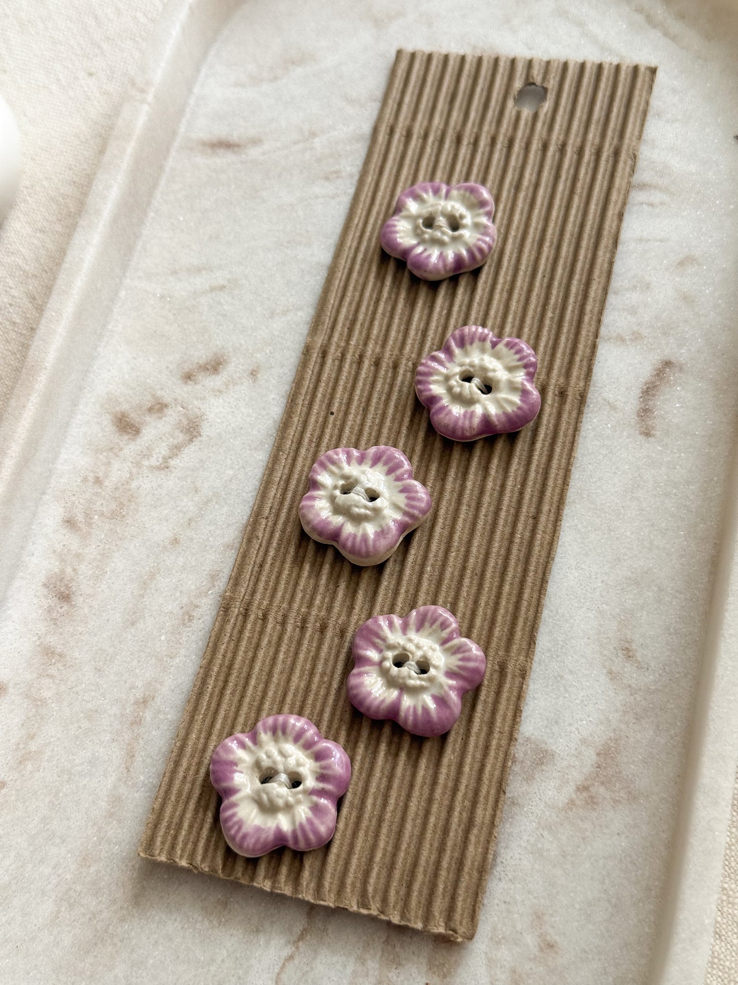 White Flower with Pink Petal Edges Sewing Buttons - 20mm - Pack of 5