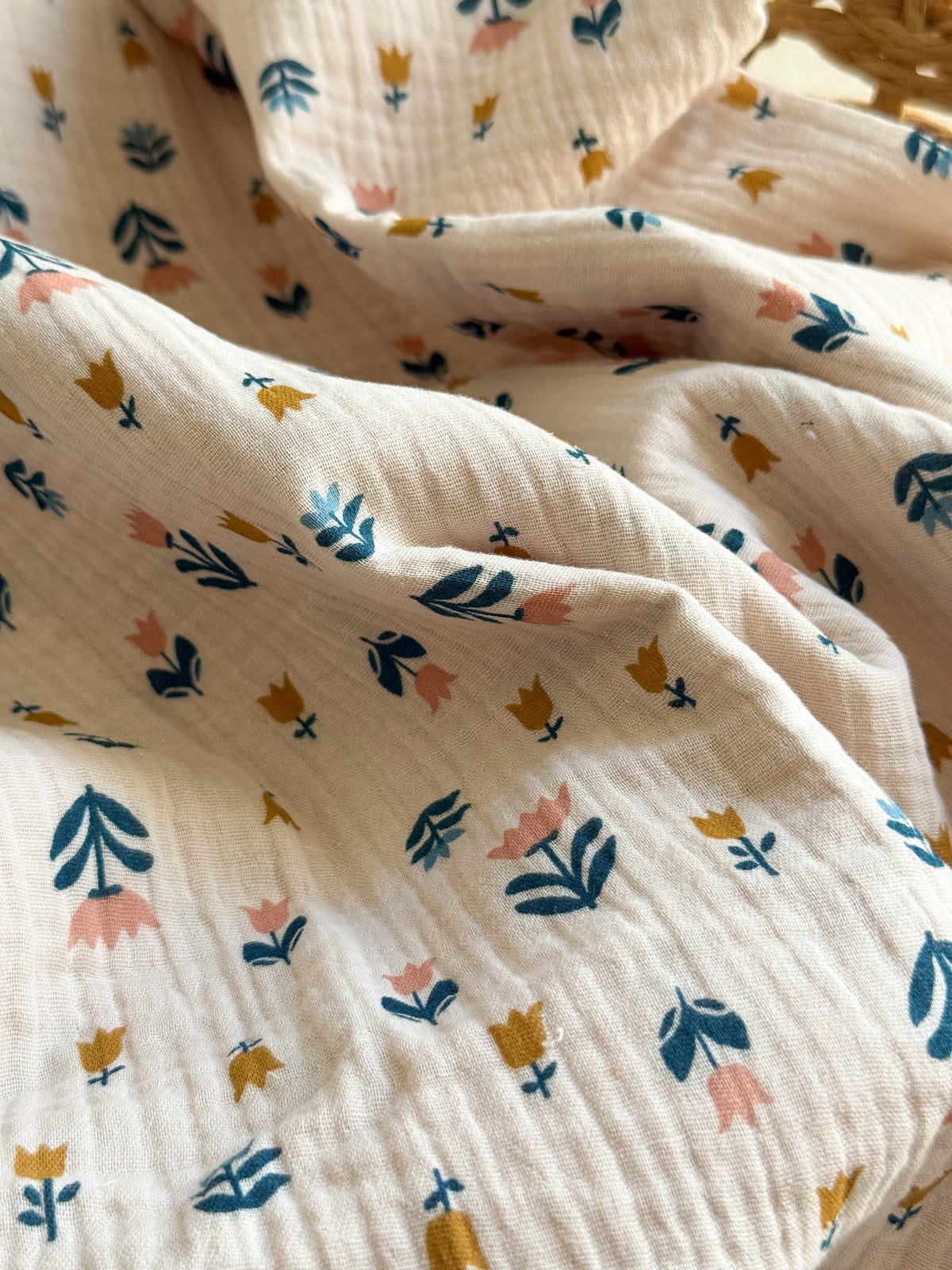 Double Gauze Fabric - Tulips - Camel / Pink