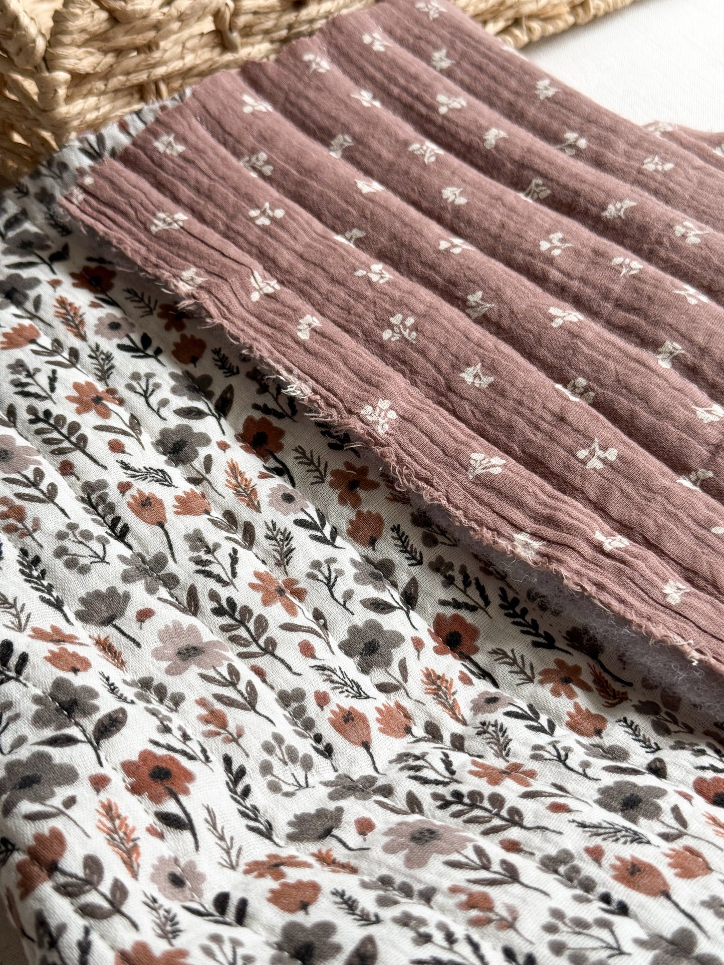 Reversible Quilted Double Gauze Fabric - Posy / Autumn Leaves