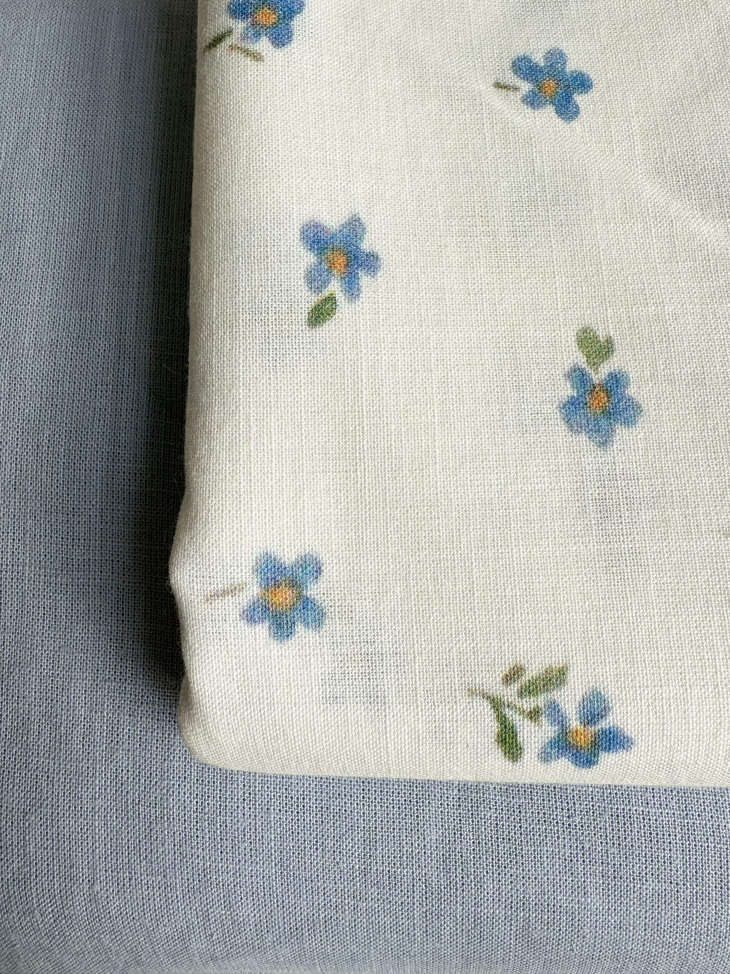 Linen Look Cotton - Blue Daisy