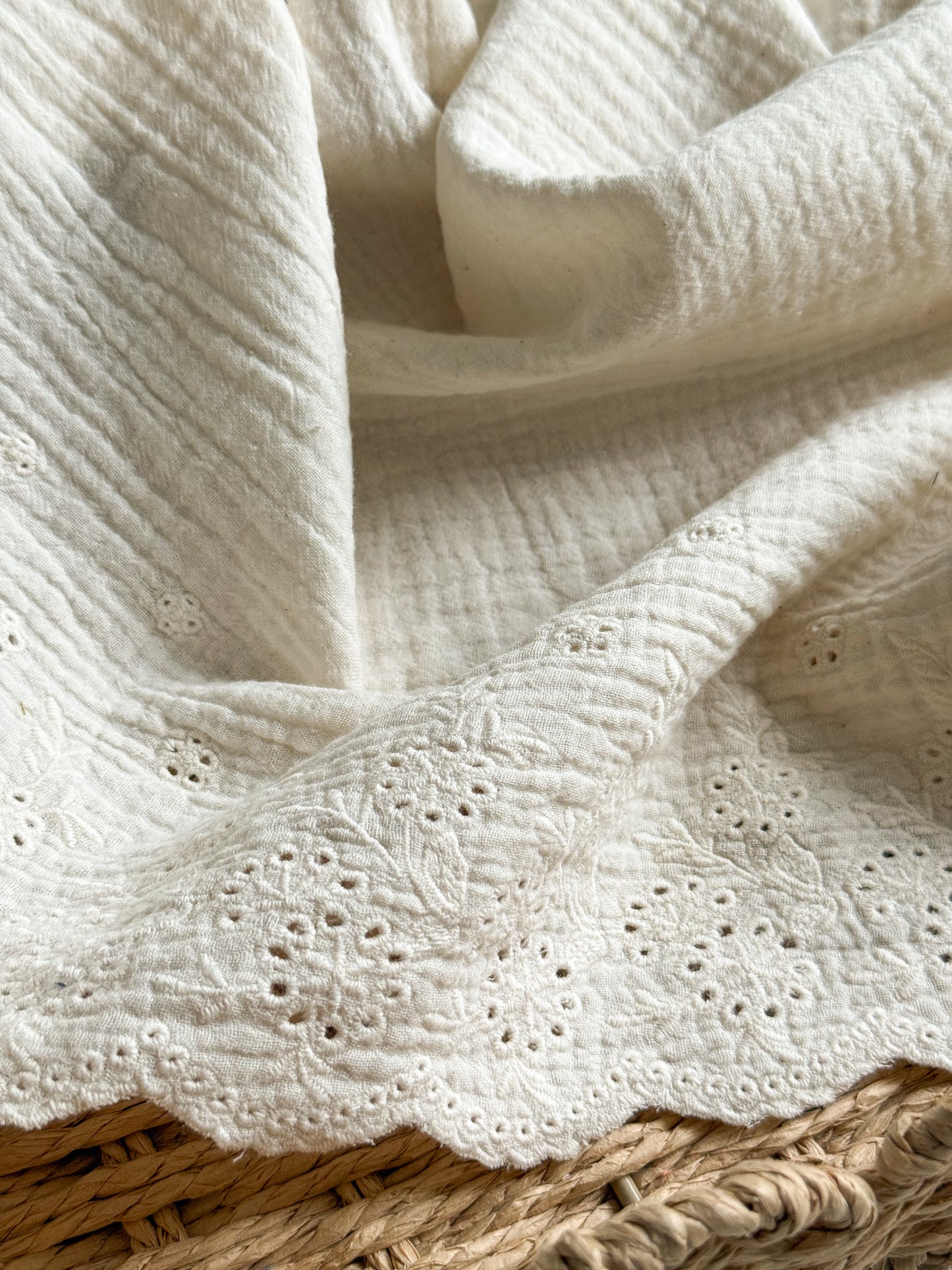 Double Gauze Fabric - Ecru - Embroidered Scalloped Border