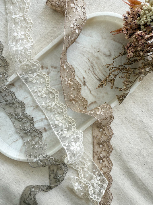Floral Embroidered Tulle Lace Trim - 35mm
