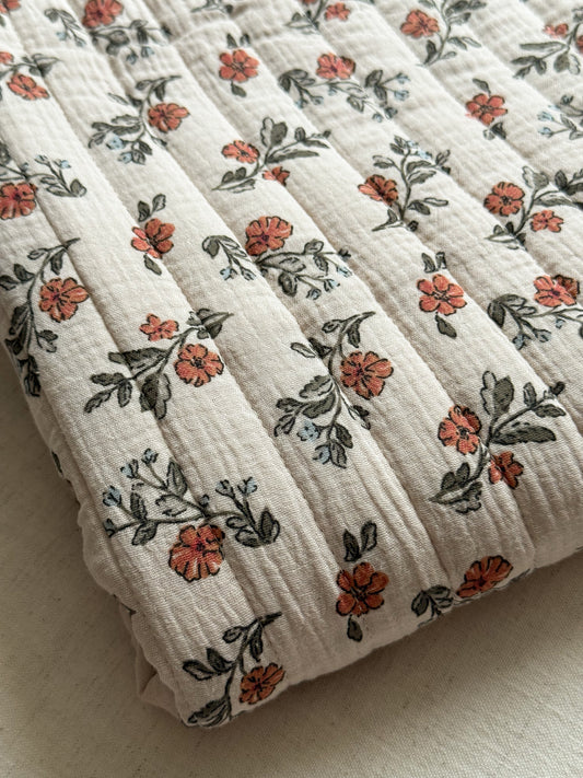 Reversible Quilted Double Gauze Fabric - Vintage Flowers / Foliage
