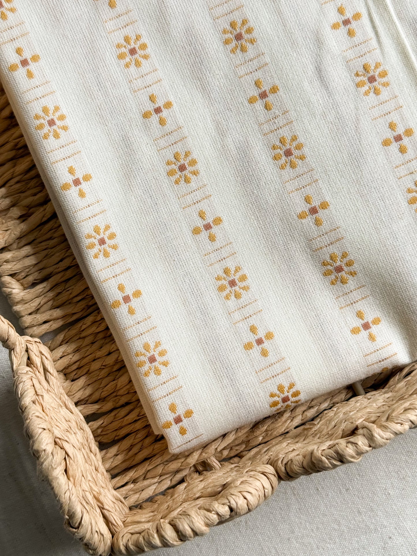 Woven Daisy Cotton Fabric - Cream