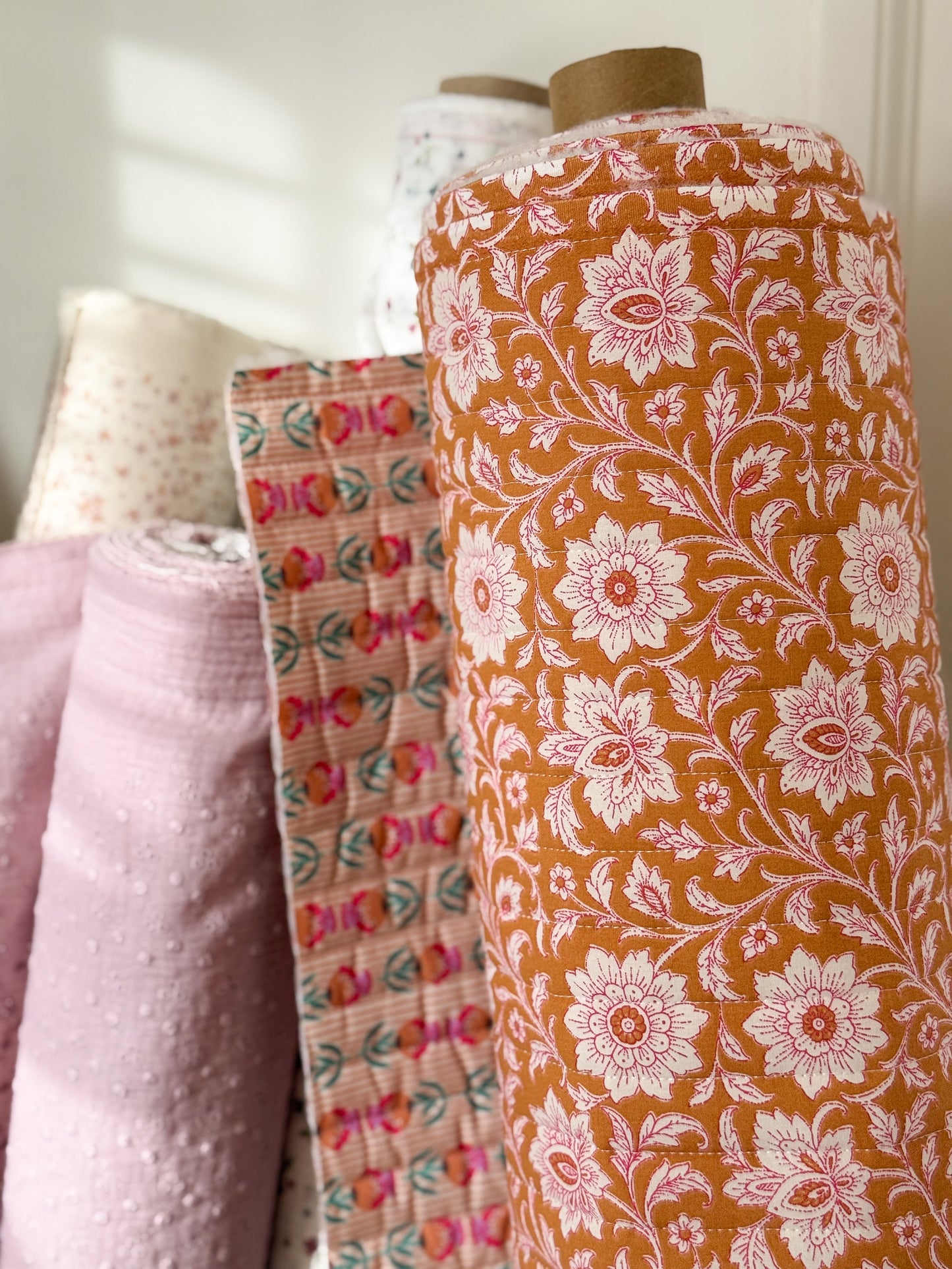 Reversible Quilted Cotton Poplin Fabric - Block Print / Camel Rose