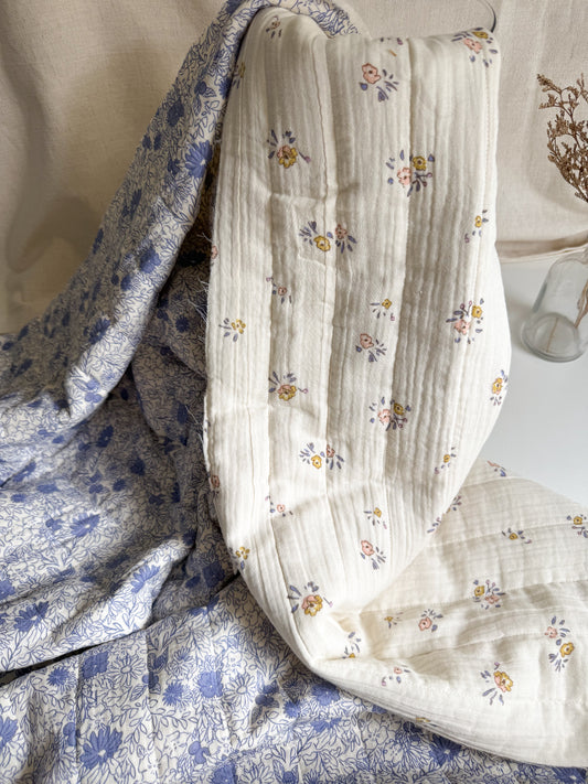 Quilted Double Gauze Fabric - Flowers / Porcelain