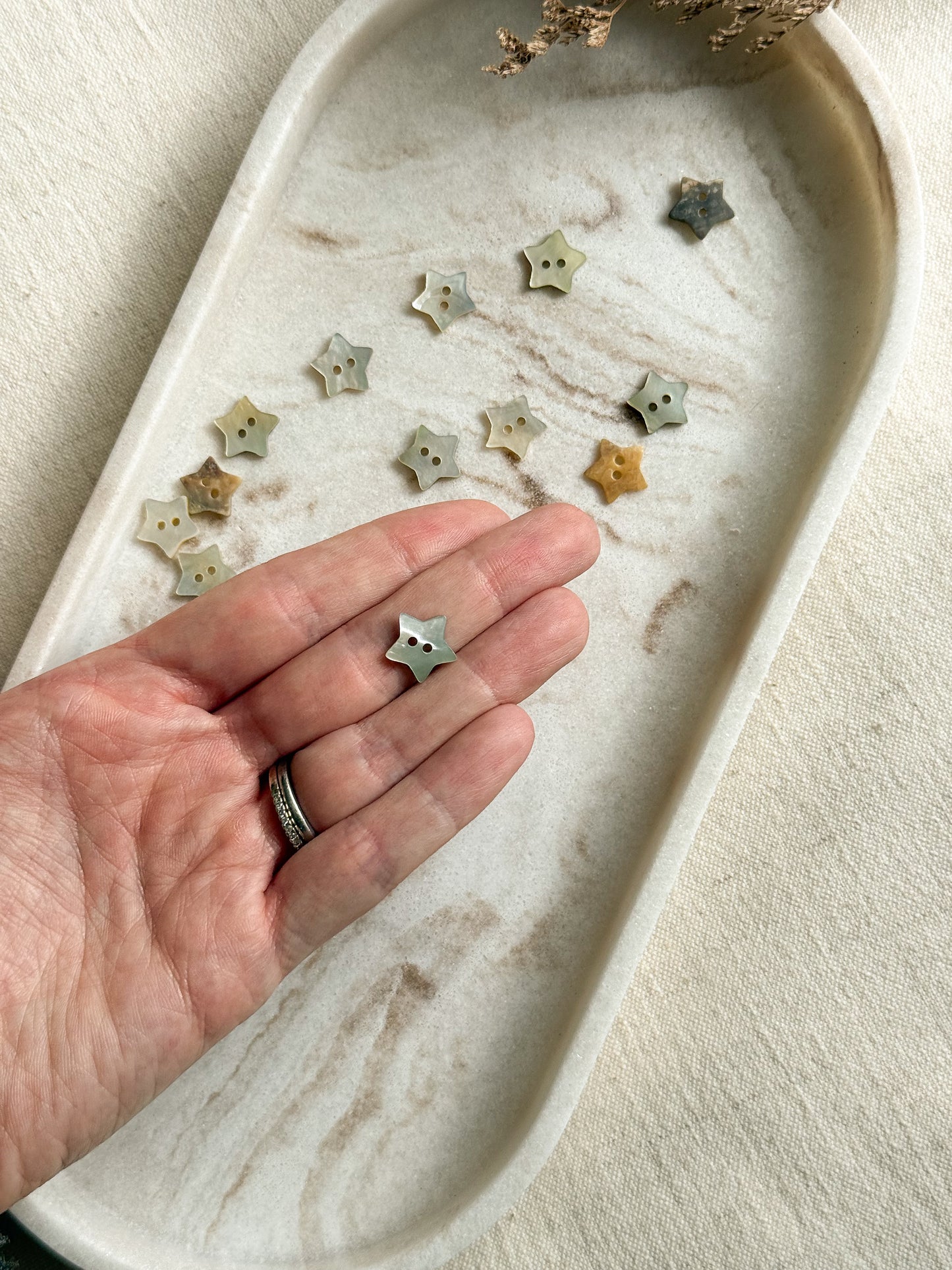 Natural Mother of Pearl Button - Star - 13mm