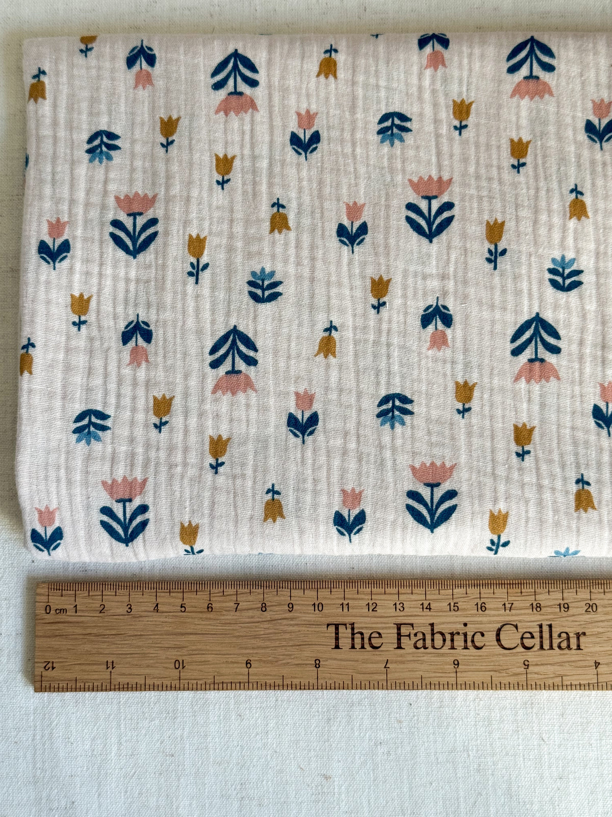 Double Gauze Fabric - Tulips - Camel / Pink