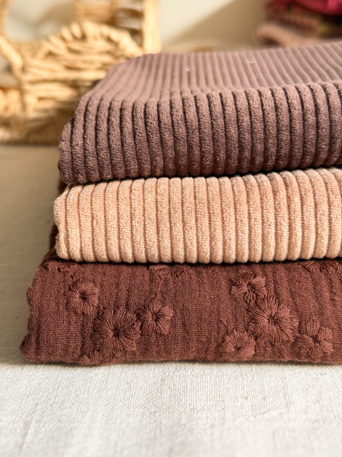 Embroidered Double Gauze Fabric - Cocoa