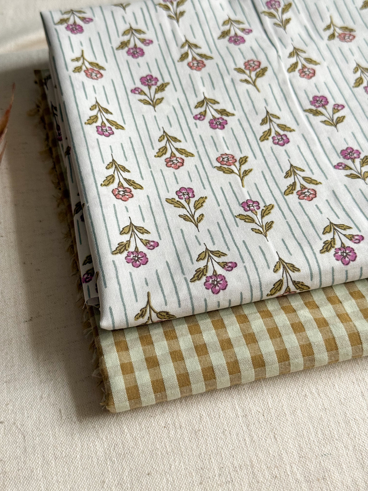 Cotton Seersucker Fabric - Gingham - Pistachio - 45cm Remnant