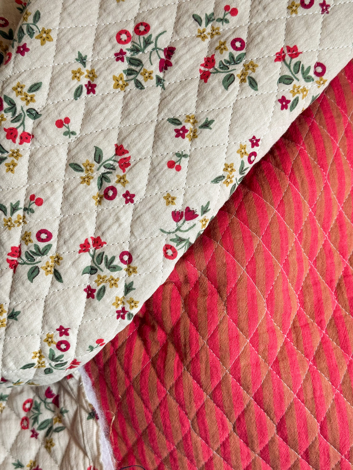 Reversible Quilted Double Gauze Fabric - Floral / Pink & Brown Stripe