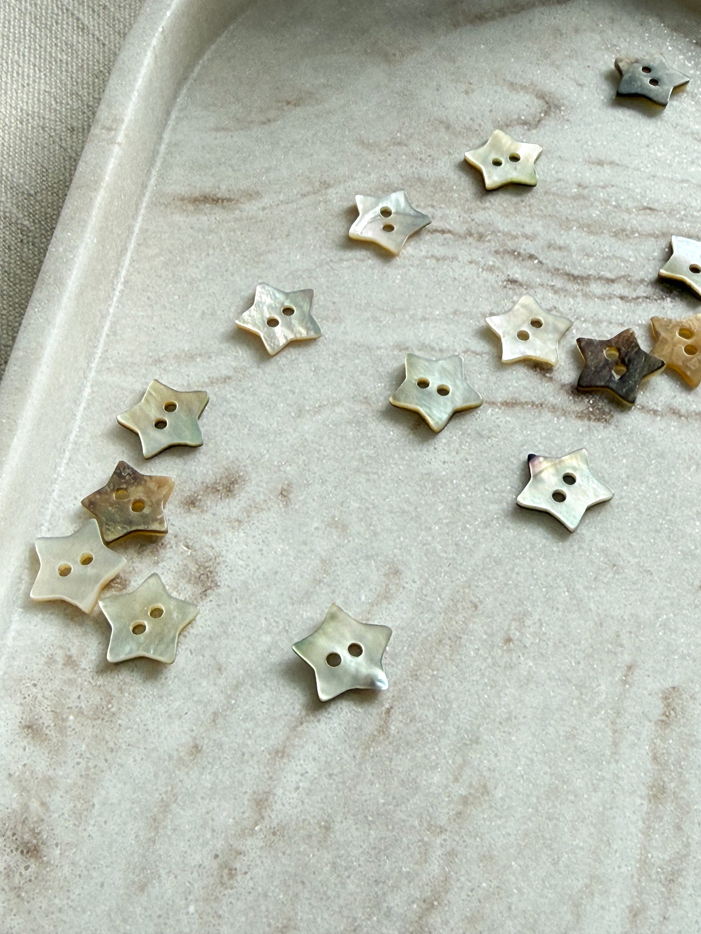 Natural Mother of Pearl Button - Star - 13mm