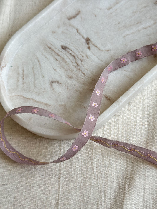 Jacquard Woven Ribbon - Light Mauve Flowers - 10mm