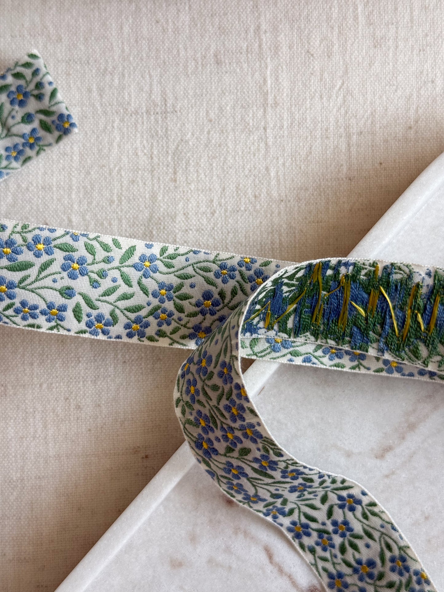 Jacquard Woven Ribbon - Forget Me Not - 25mm