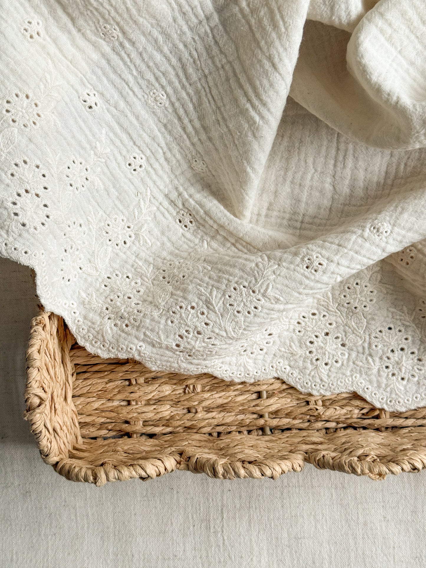 Double Gauze Fabric - Ecru - Embroidered Scalloped Border