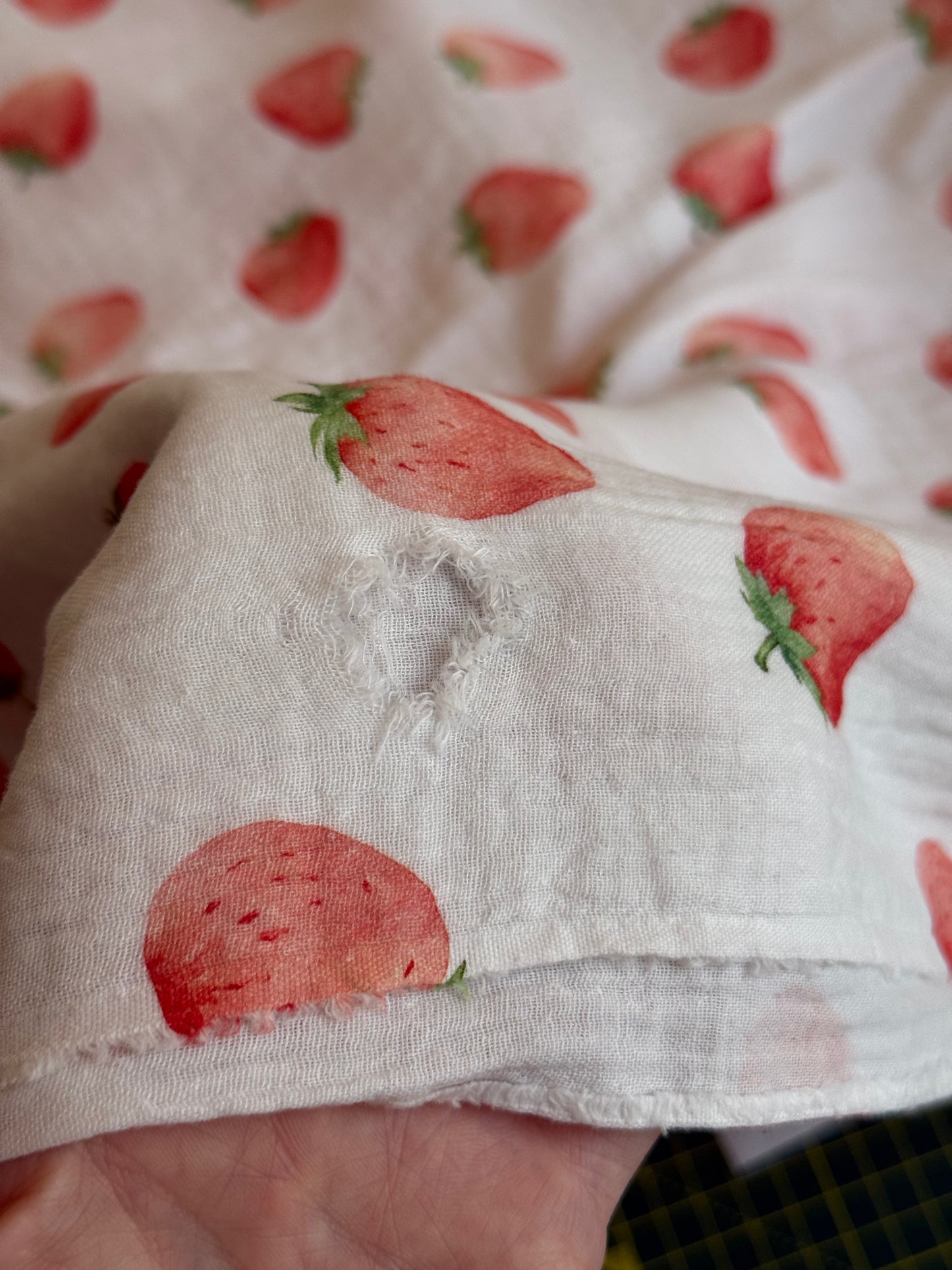 Double Gauze Fabric - Strawberries - 210cm Remnant - Defects - See Images